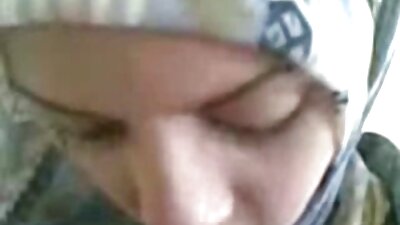 Mamă indiană busty fucked hard