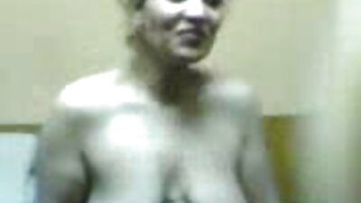 Tata rămâne în sfârșit singur cu o tânără colegă de clasă